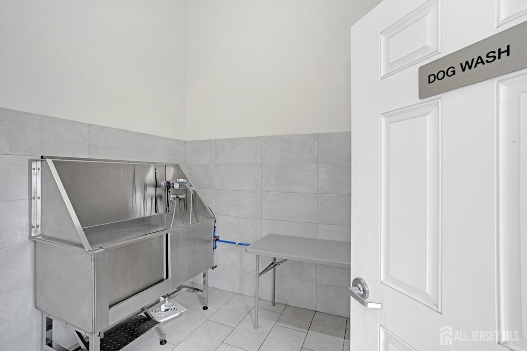 131 Lorhan Drive - Photo 32