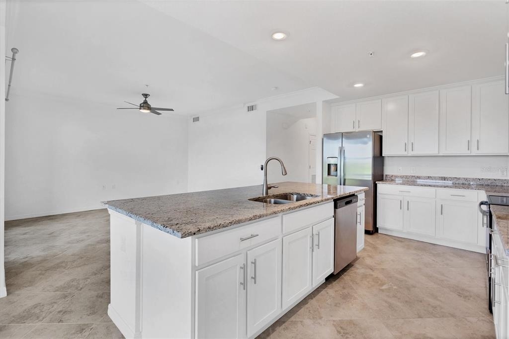 14081 Heritage Landing Boulevard - Photo 3