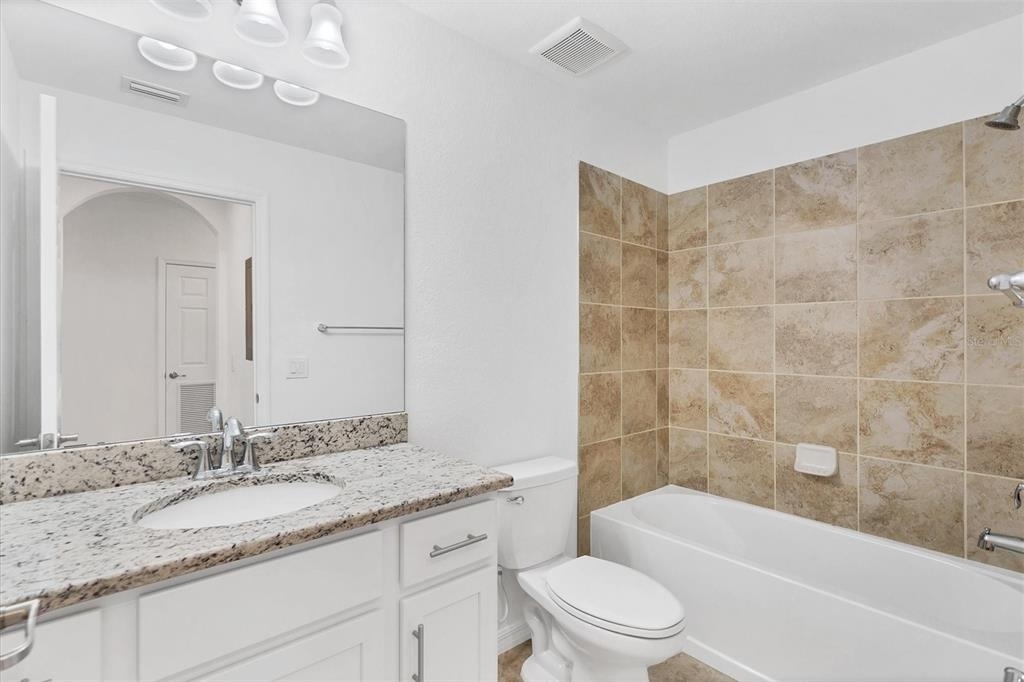 14081 Heritage Landing Boulevard - Photo 18
