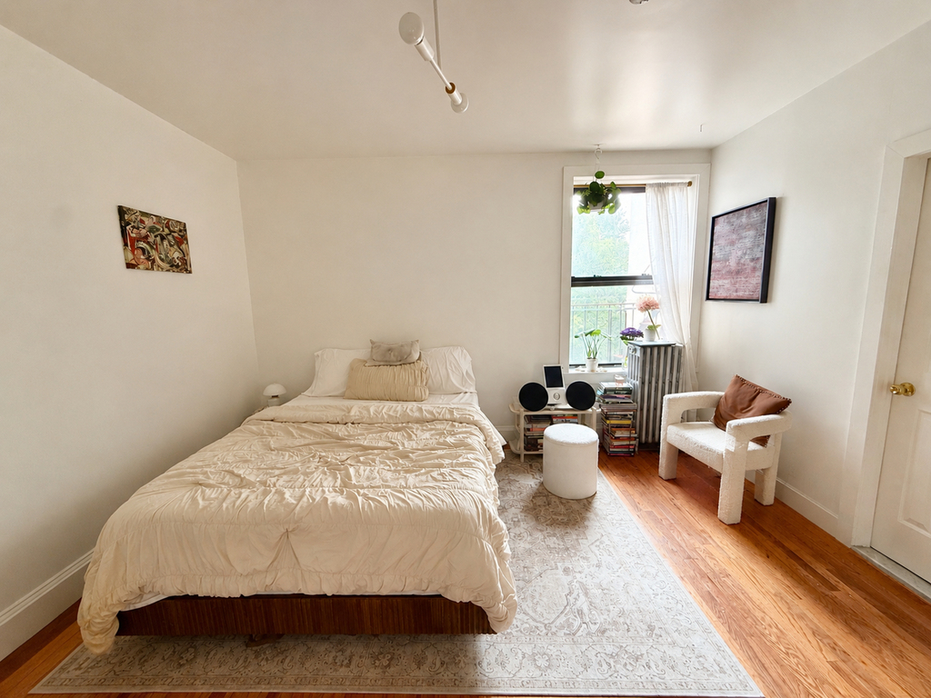 668 Hancock Street - Photo 1