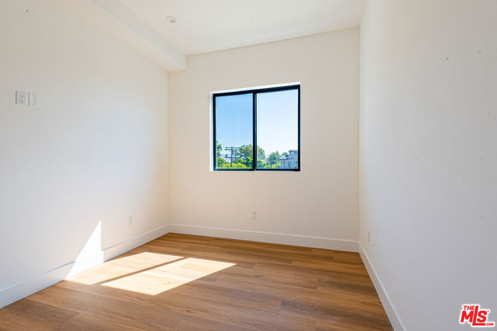 10845 N Morrison Street - Photo 11