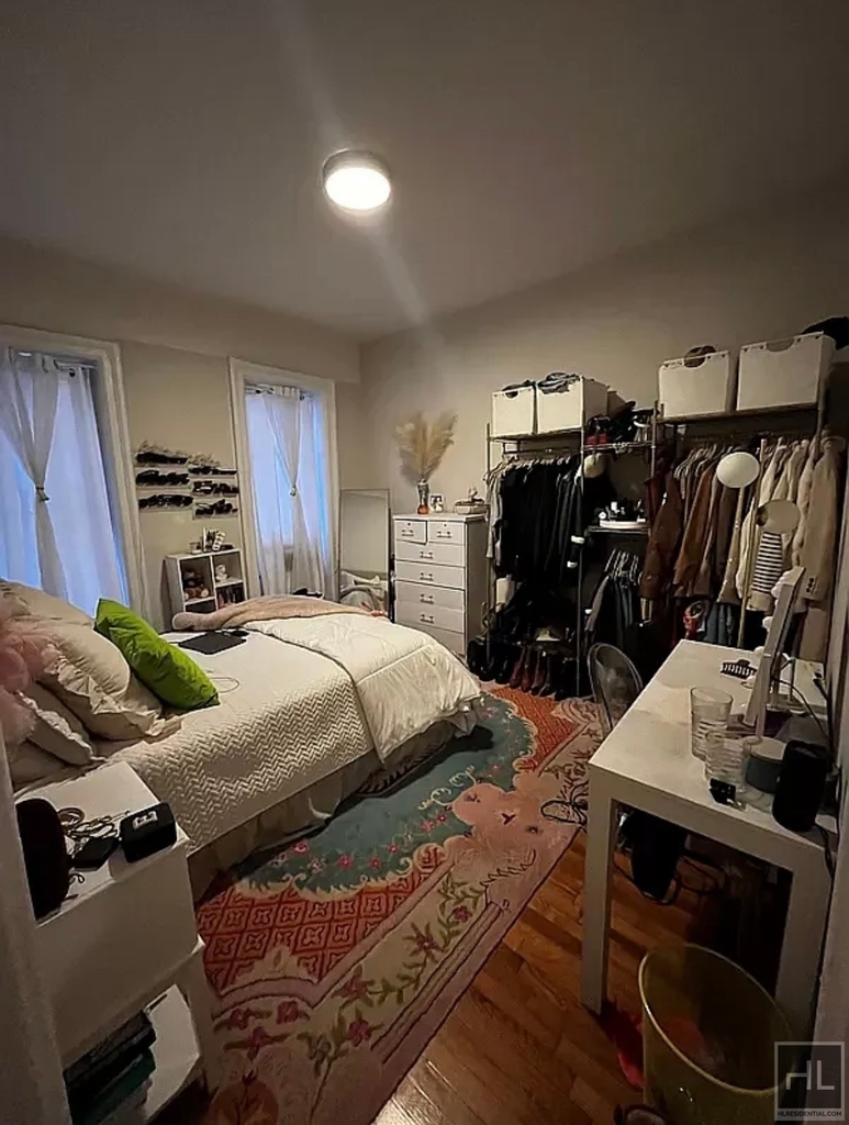 East 27th Street - Photo 2