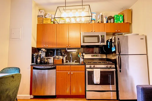 West 11th Street - Photo 1