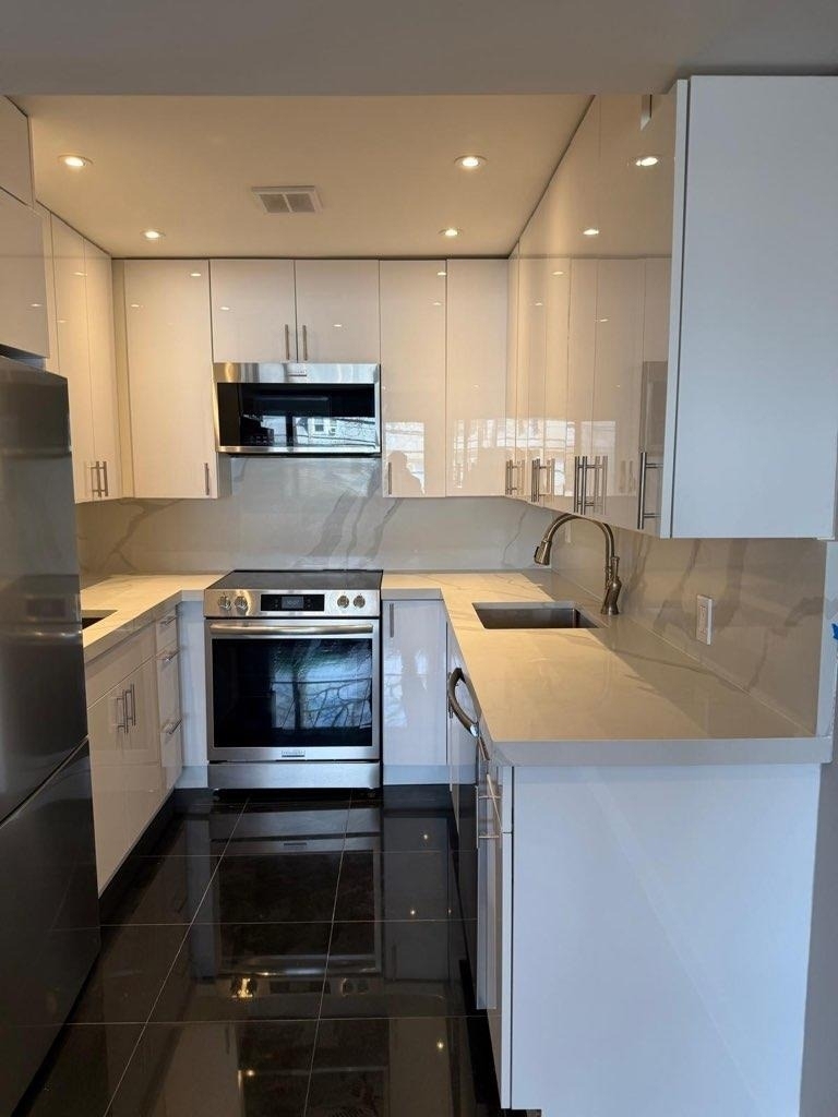661 Chestnut Street - Photo 5