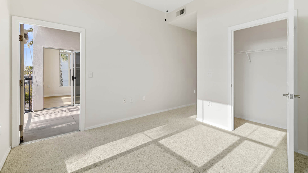 39410 Civic Center Dr. - Photo 26