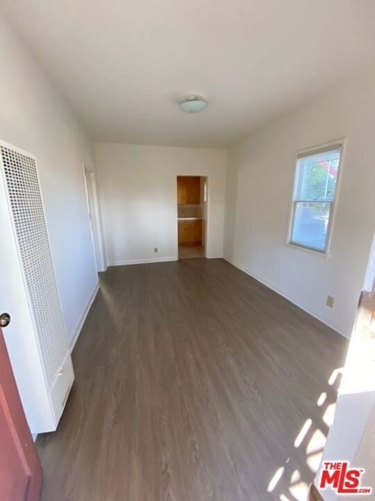 2539 7th Street - Photo 3