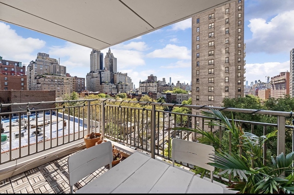 50 West 96th Street - Photo 0