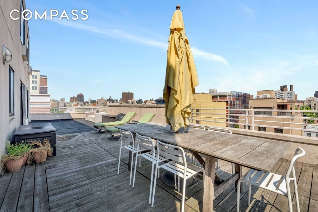 416 E 117th Street - Photo 0