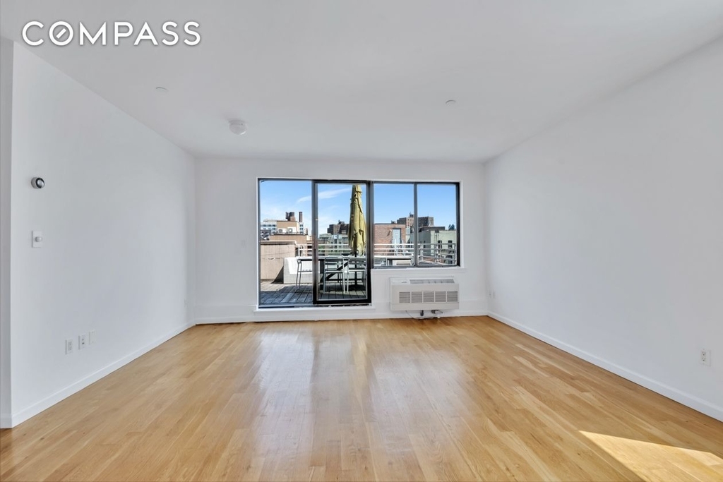 416 E 117th Street - Photo 8