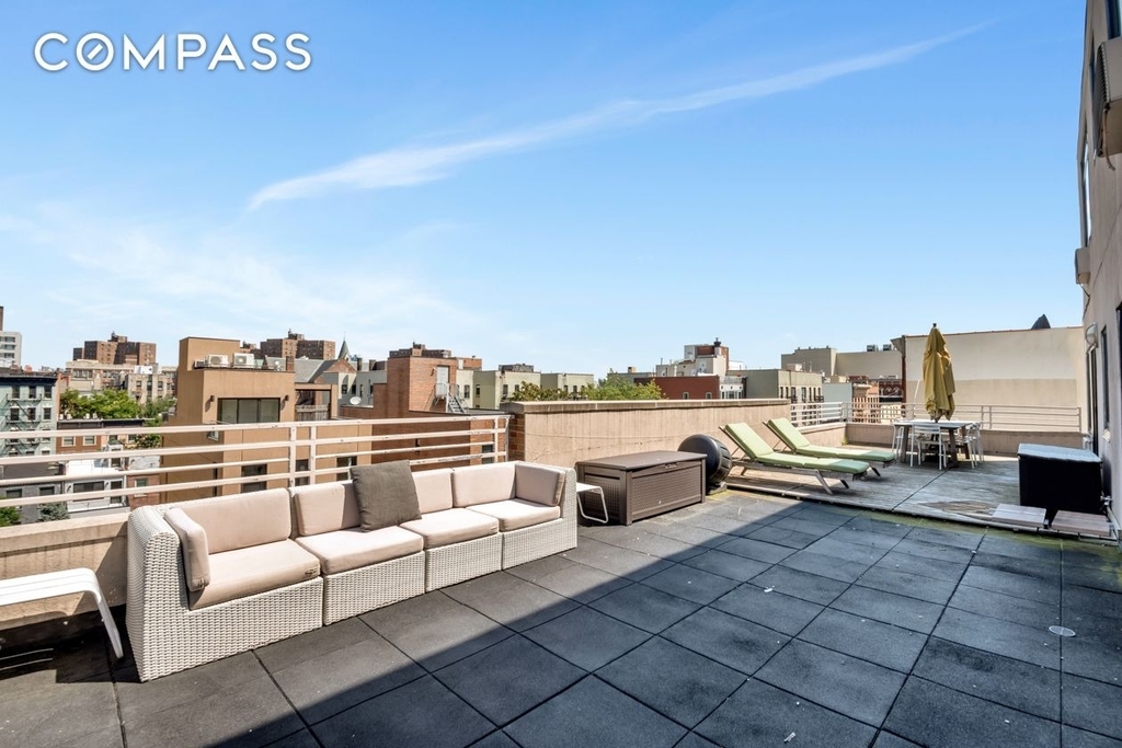 416 E 117th Street - Photo 15