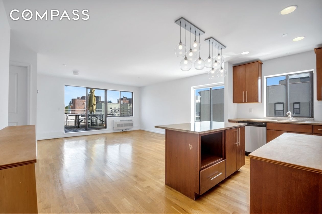 416 E 117th Street - Photo 6