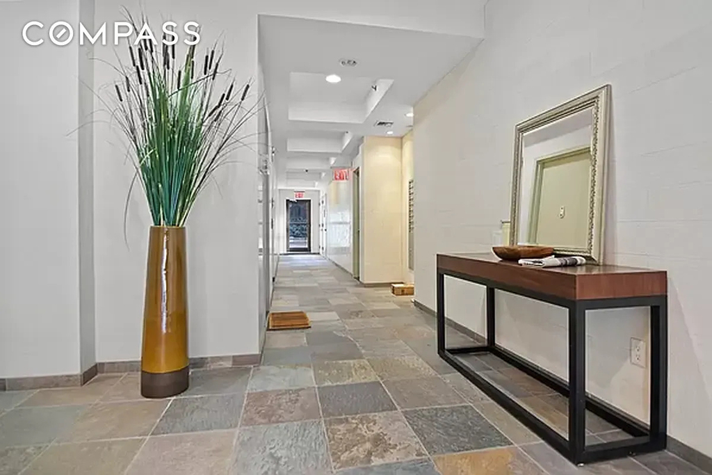 416 E 117th Street - Photo 17