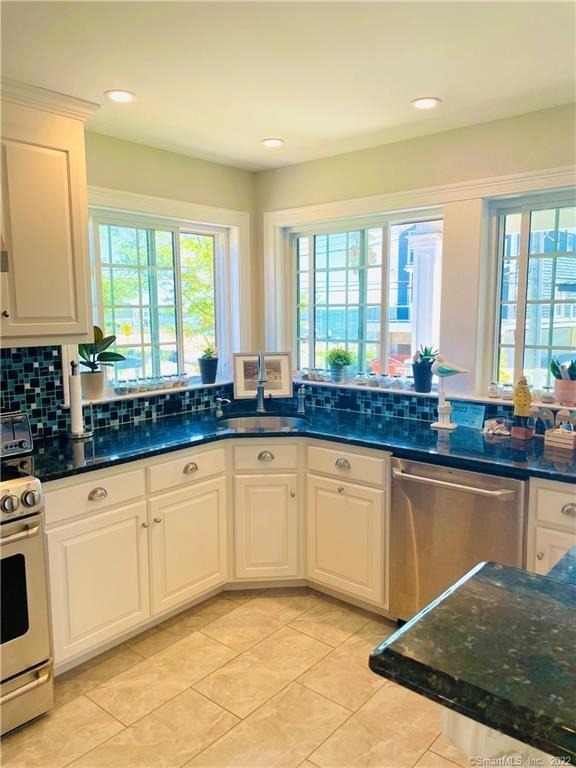 28 Beach Road - Photo 20