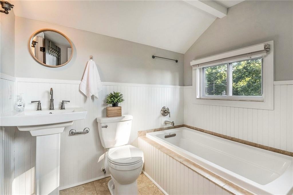 2871 Tupelo Street Se - Photo 32