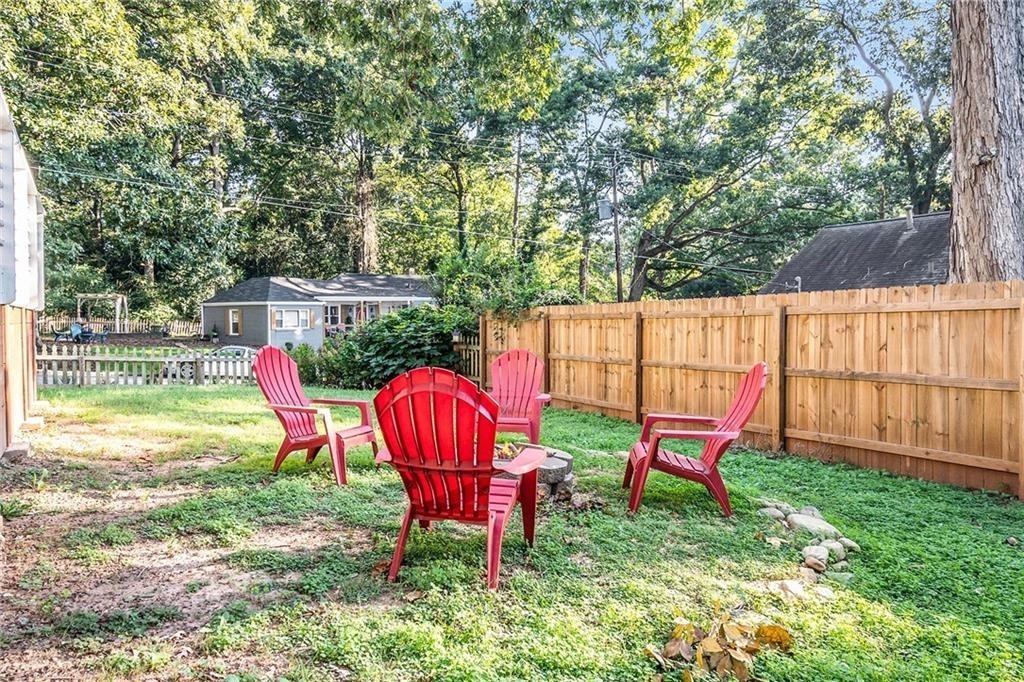 2871 Tupelo Street Se - Photo 4