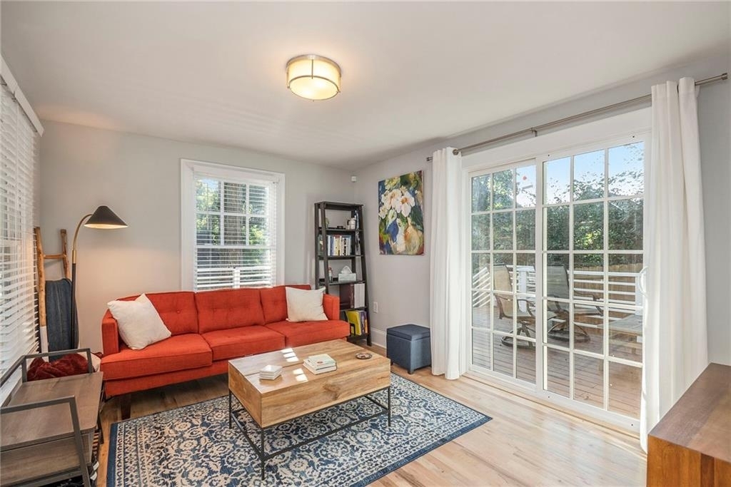 2871 Tupelo Street Se - Photo 8