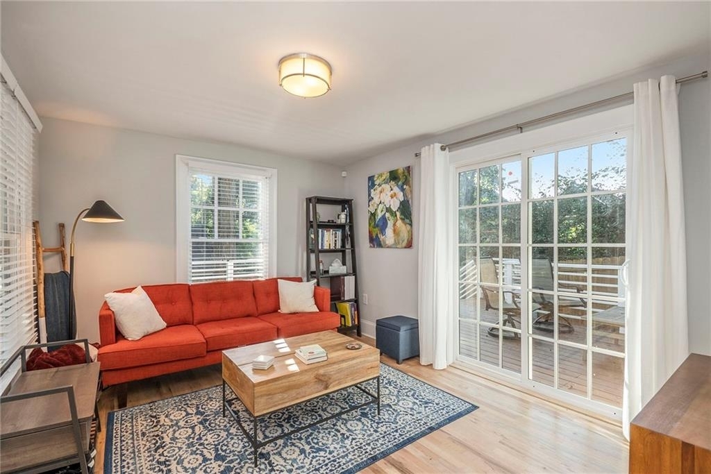 2871 Tupelo Street Se - Photo 9