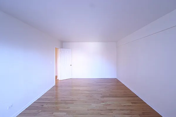 34-15 Parsons Boulevard - Photo 8