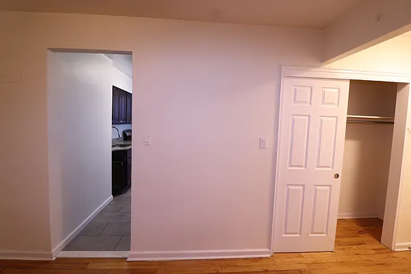 34-15 Parsons Boulevard - Photo 6