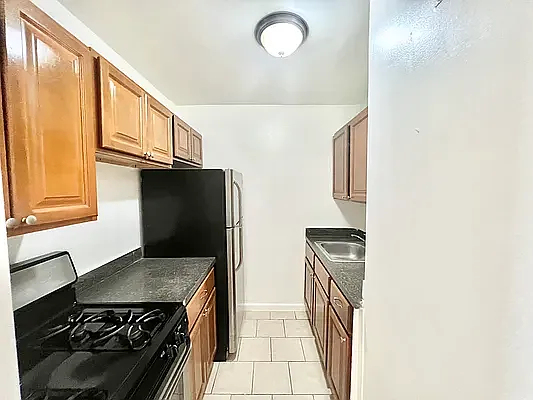 41-25 Case Street - Photo 3