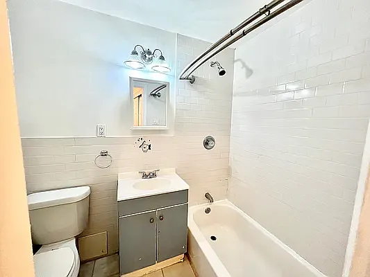 41-25 Case Street - Photo 4