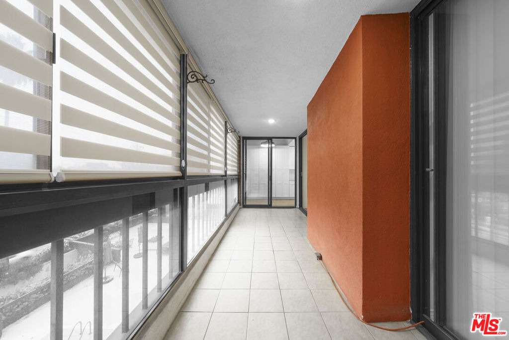 4477 Wilshire Boulevard - Photo 17