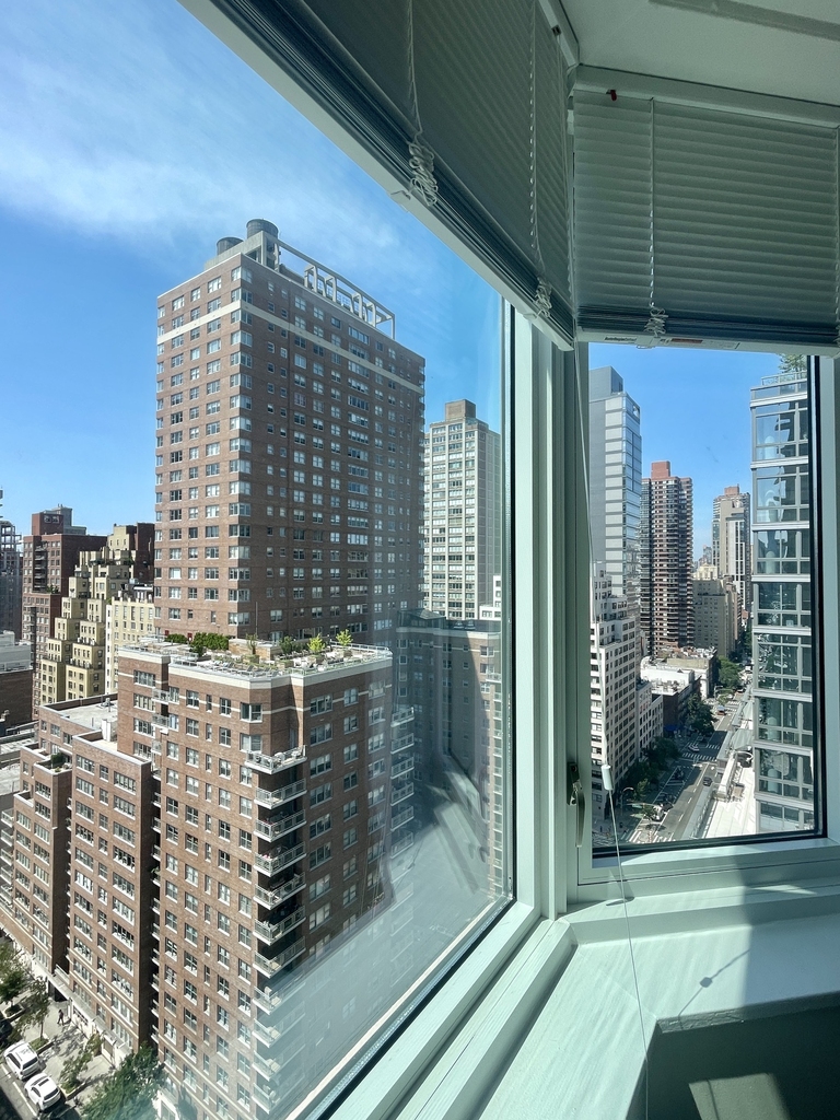 E71st Street / 1st Ave - Photo 2