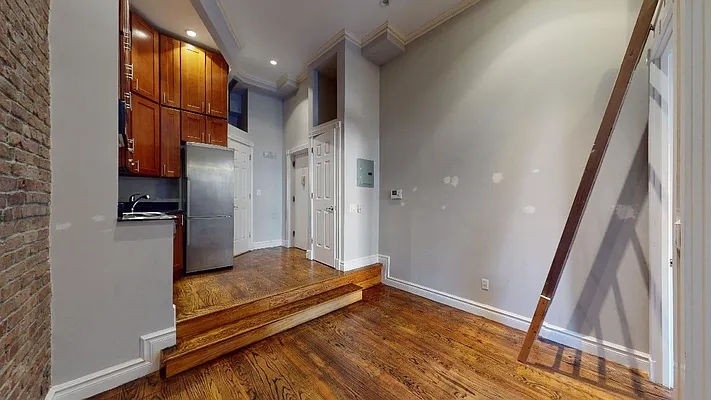 234 West 14th Street - Photo 7