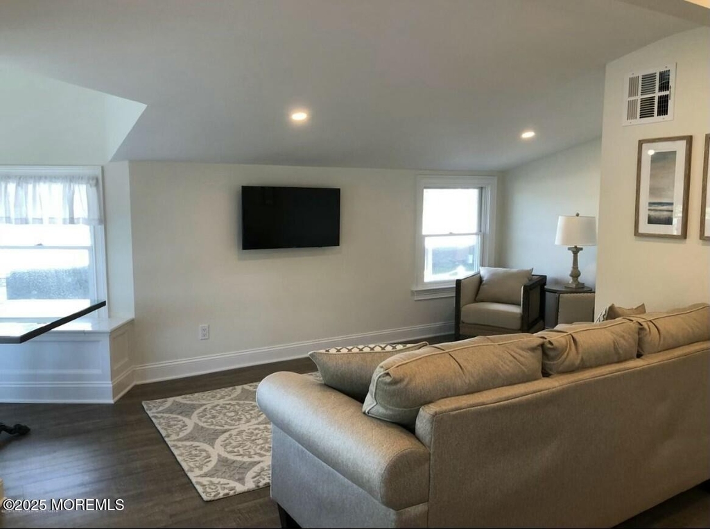 68 Bridge Avenue - Photo 2
