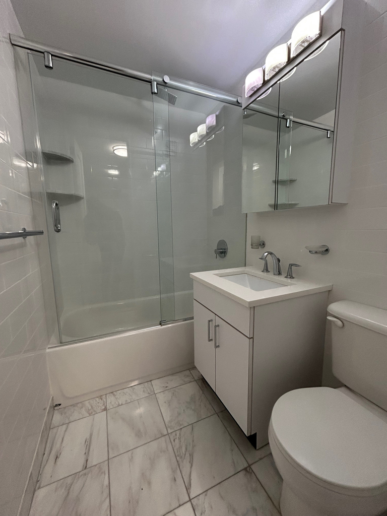96 5th Avenue - Photo 5