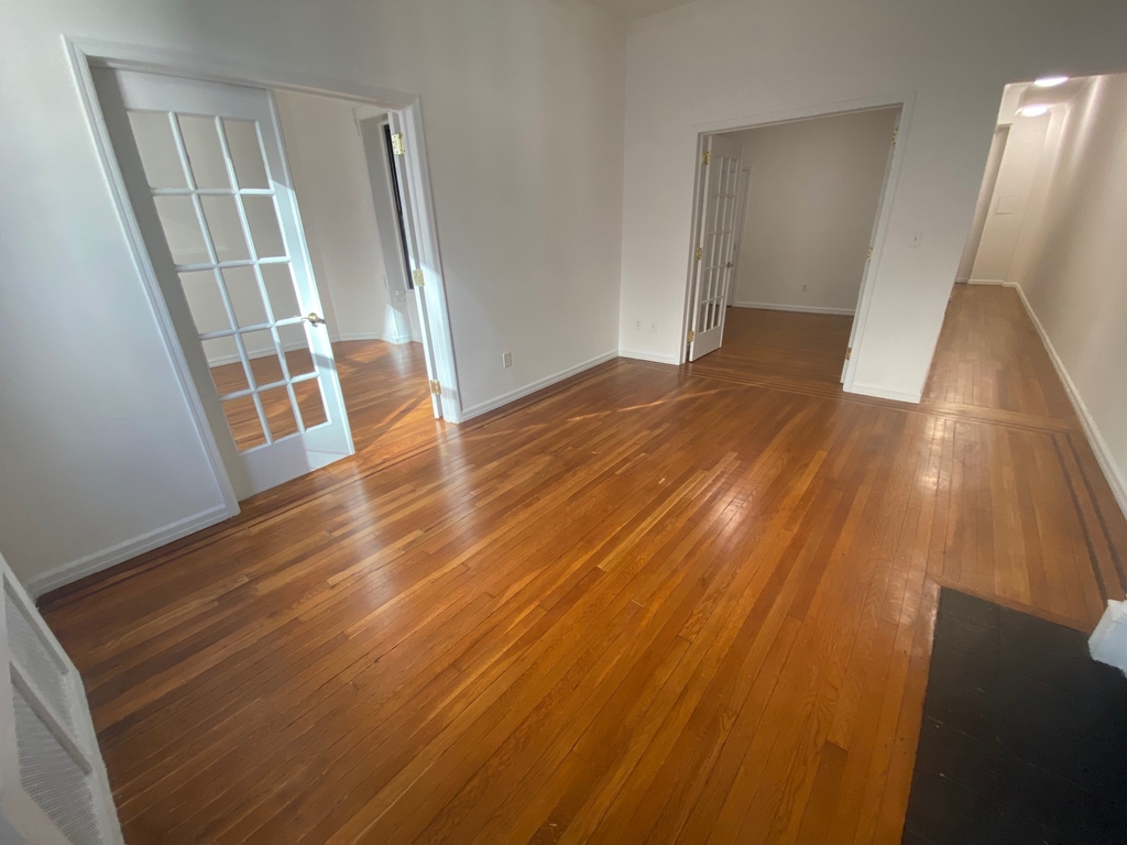 East 91st Street - Photo 1