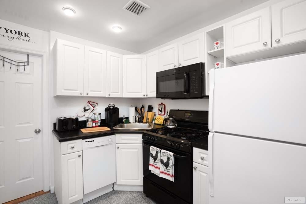312 East 104th Street, Unit 3w - Photo 12