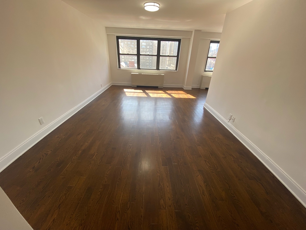 East 88th Street - Photo 1