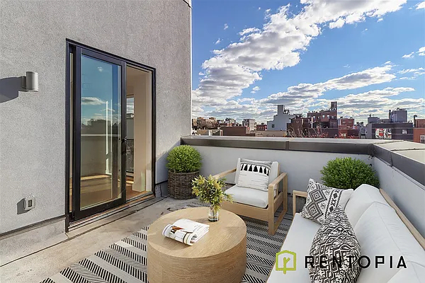 415 Manhattan Avenue - Photo 1