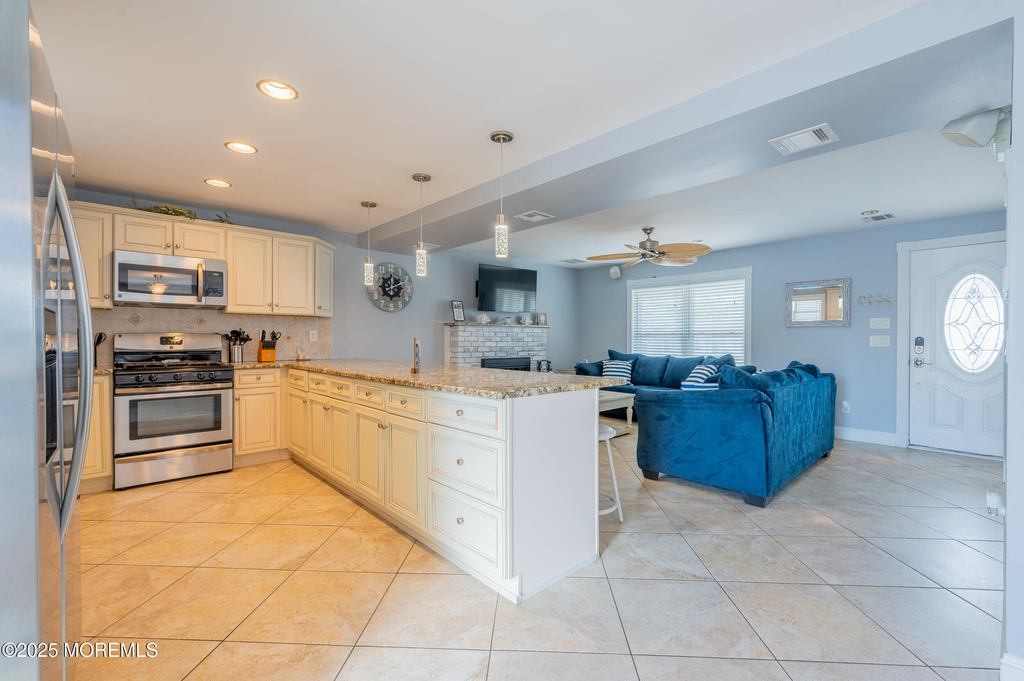 101 7th Avenue - Photo 8