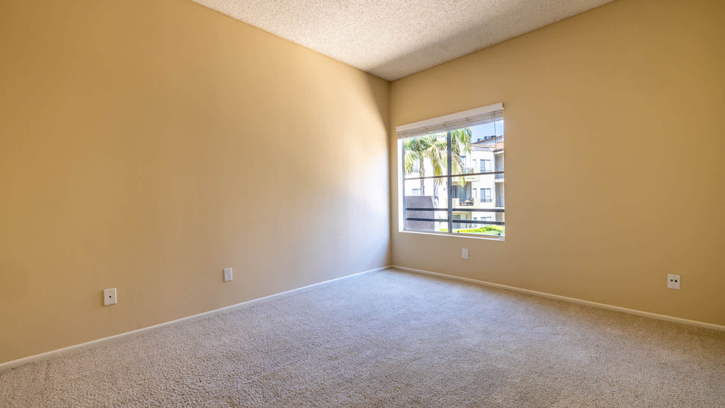 230 North Kenwood Street - Photo 14
