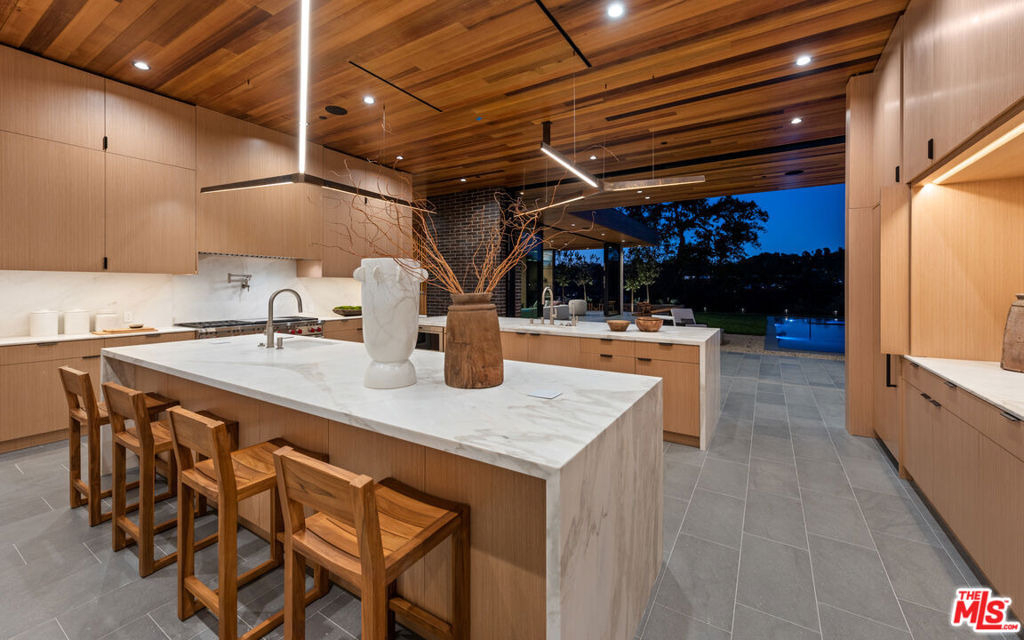 9705 Oak Pass Road - Photo 8