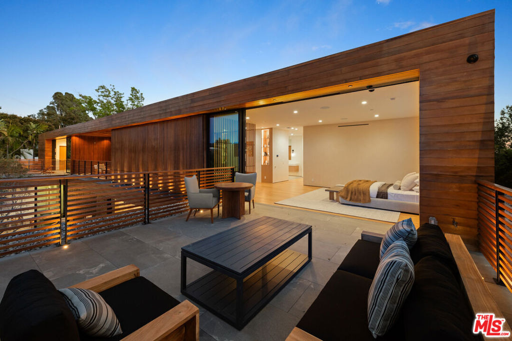 9705 Oak Pass Road - Photo 15