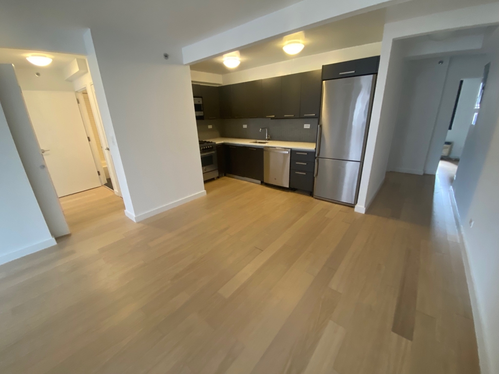 East 39th Street - Photo 3