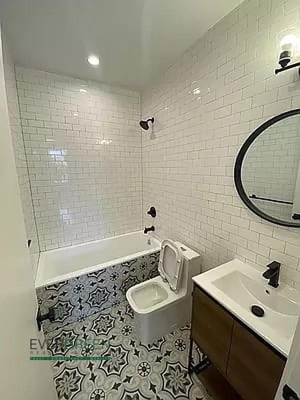 1269 Herkimer Street - Photo 5