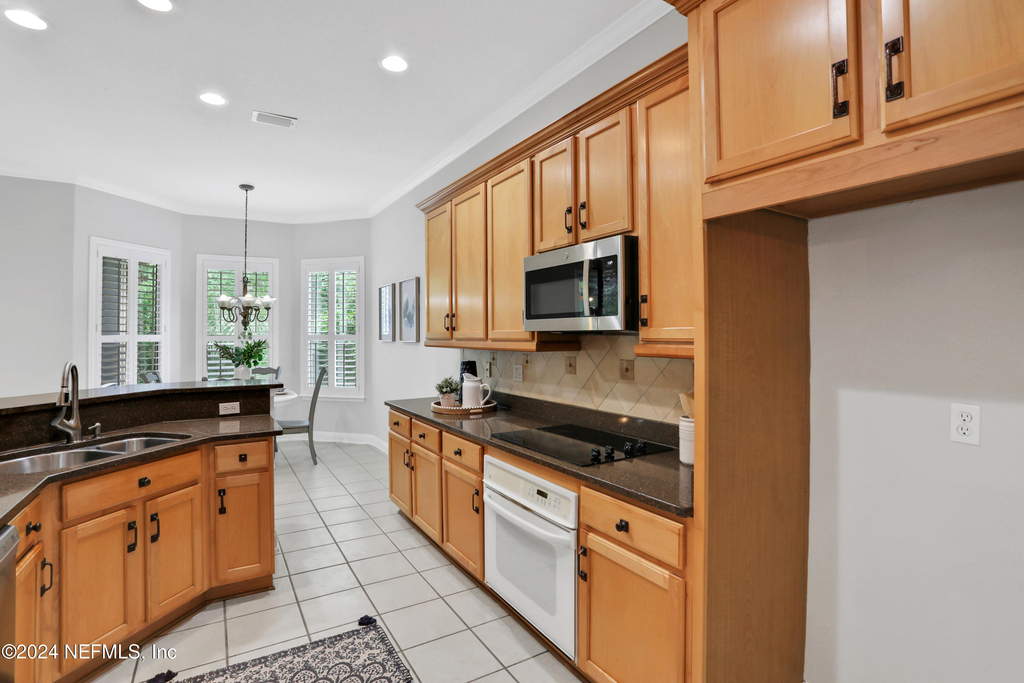 14566 Marsh View Drive - Photo 6