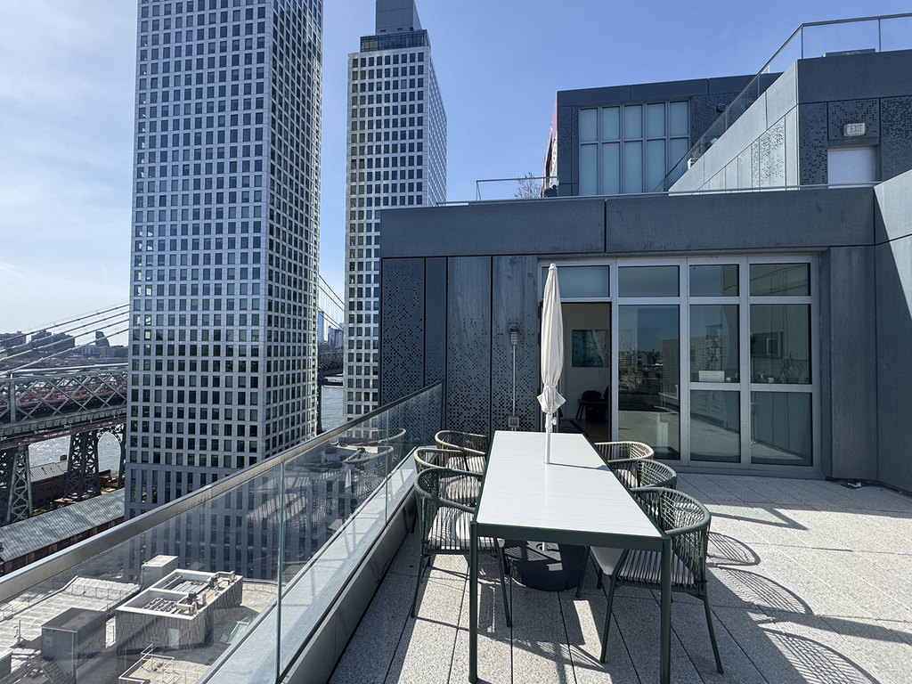325 Kent Avenue - Photo 3