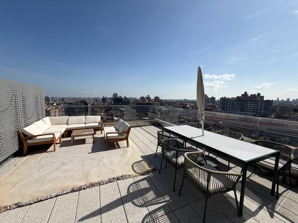 325 Kent Avenue - Photo 2