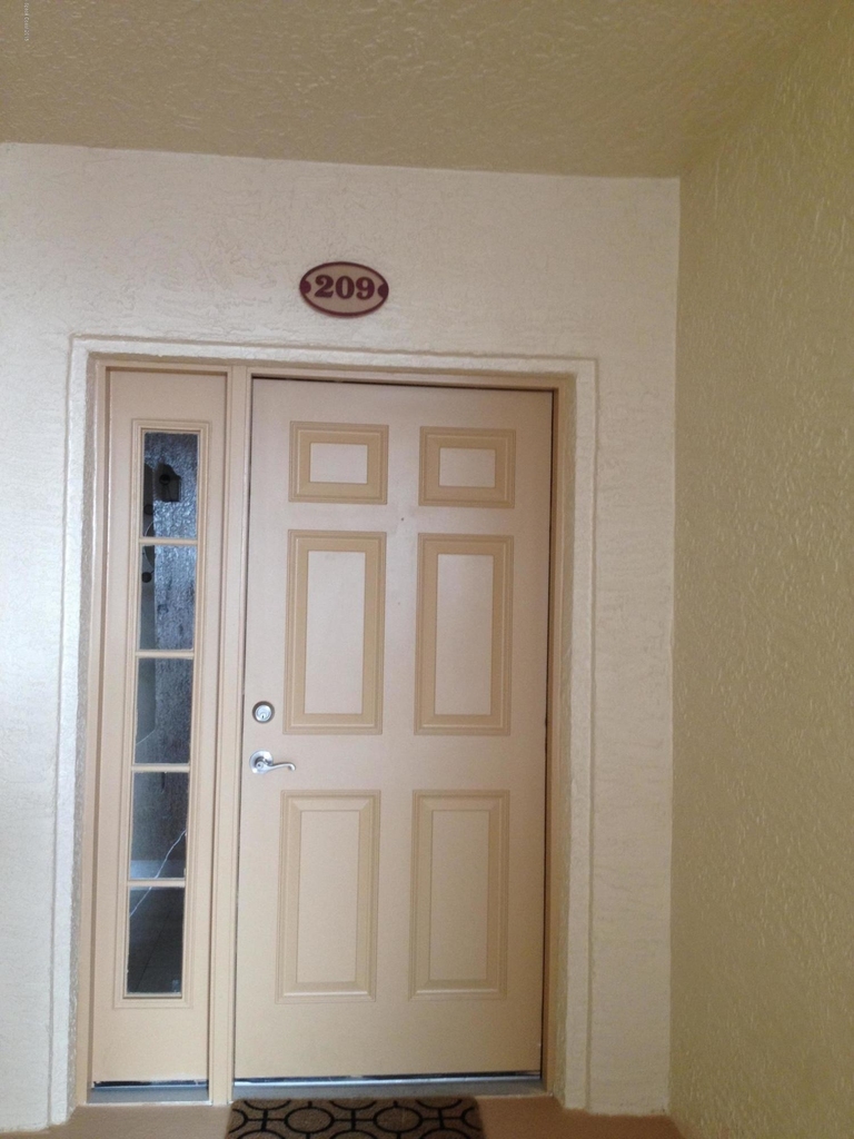 817 Mystic Drive - Photo 3