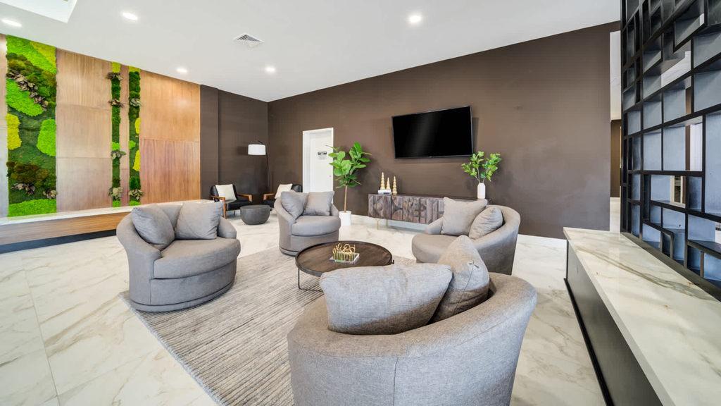 655 Washington Street - Photo 3
