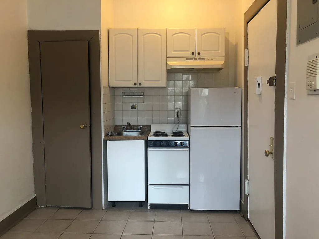 West 144th Street - Photo 2