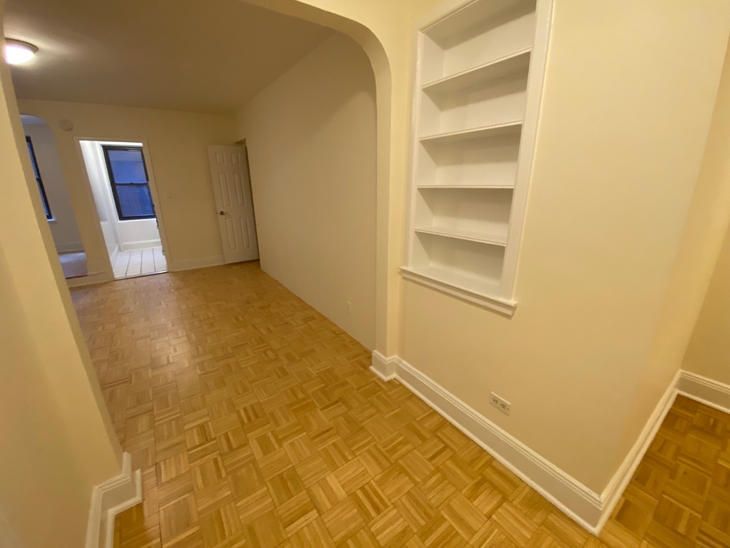 East 24 street  - Photo 1