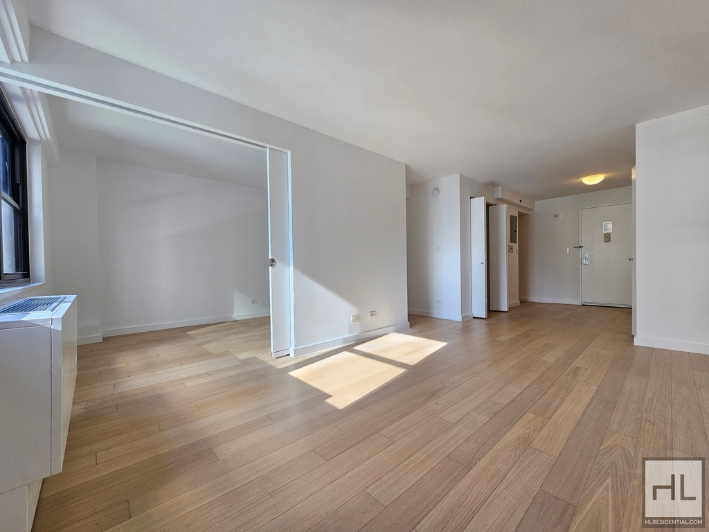 East 39th Street - Photo 1