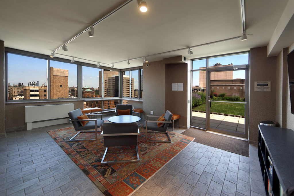 Lexington Avenue / 96th Street - Photo 11