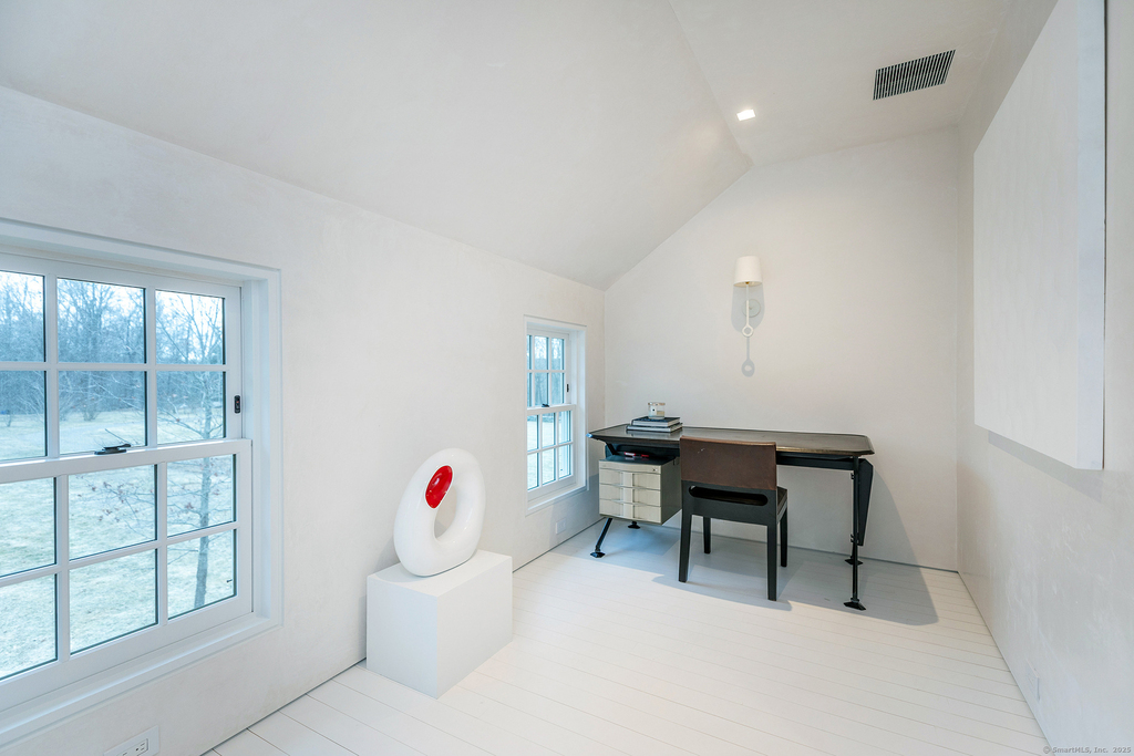 24 Old Roxbury Road - Photo 15